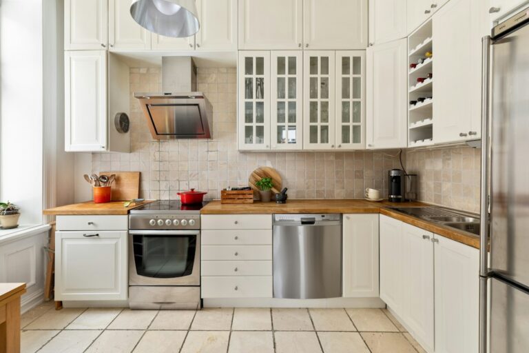 Top 10 Must-Have Kitchen Tools for Aspiring Chefs